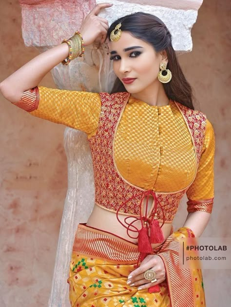 Blouse Designs For Wedding, Latest Saree Blouse Designs, Choli Blouse Design, Latest Saree Blouse, Long Blouse Designs, Blouse Designs High Neck, Blouse Designs Catalogue, Belt Blouse, Fashionable Saree Blouse Designs