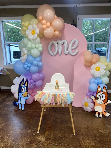 First Birthday Girl Bluey Theme, Bluey Birthday Party First, Bluey First Birthday Party Ideas Girl, Bluey Daisy Party, Bluey Themed Birthday Party Girl, Bluey Birthday Ideas Girl, Bluey 1st Birthday Party For Girl, Bluey 1st Birthday Party, Bluey Dessert Table Ideas