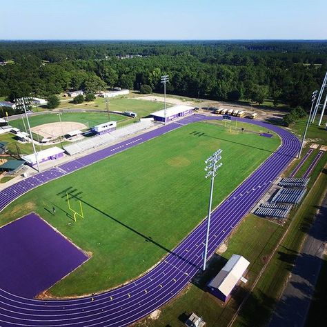 Anyone know if Rosepine High School will be hosting a track meet this,  #deridder #derriderlouisiana #fortpolk #fortpolklouisiana #leesville #leesvillelouisiana #rhs #rosepine #track #trackandfield Leesville Louisiana, Fort Polk, Track Meet, What Is Life About, Track And Field, Baseball Field, Got It, Louisiana, Middle School