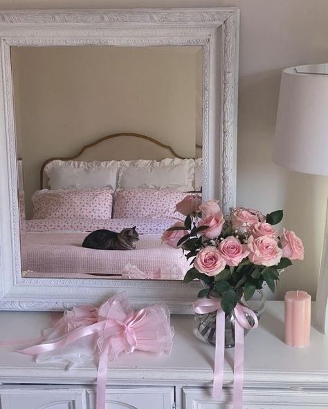 Vintage Girly Room, Bad Room, Rooms Ideas, Dekorasi Kamar Tidur, Princess Room, Thomas Shelby, Girly Room, Hijab Girl, Fashion Hijab