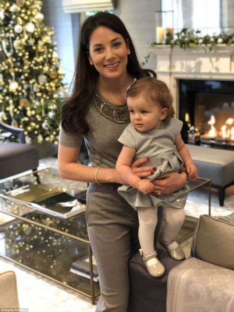 Sophie Paterson, 33, from Surrey, pictured with baby Ava, has opened the doors to her mans... Sofie Paterson Interiors, Sophie Paterson Kitchen, Sophie Peterson Design, Surrey Mansion, Sophie Paterson Interiors, Plan Quotes, Sophie Paterson, Interior Design Pictures, Southern Decor