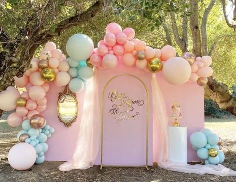 Elegant Princess Party, Disney Princess Theme Birthday Party, Disney Princess Theme Party, Princess Backdrops, Princess Birthday Party Ideas, Princess Birthday Decorations, Princess Balloons, Princess Birthday Party Decorations, Disney Princess Birthday Party