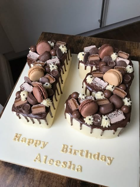 Cake Designs Numbers, 30 Number Cake, Number 13 Cake, 70th Birthday Cake Mum, Number 30 Cake, Birthday Cake Mum, Chocolate Number Cake, Hbd Cake, Ideas For My Birthday