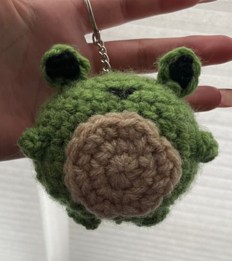 This adorable handmade keychain will brighten any lanyard, keychain, bag, and so much more! Can be bought without the keychain for a cute little stuffed animal or can be bought with an added on bow tie:) Crochet Keychain For Boys, Brown And Green Crochet, Keychains For Boys, Crochet Frog Keychain, Keychain For Boys, Frog Keychain, Tie Crochet, Crochet Keychains, Crochet Frog