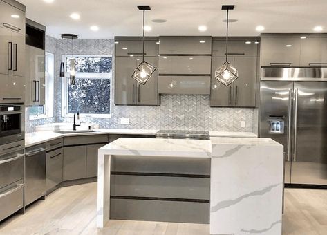 4.High Gloss Flat Panel Kitchen Cabinets Flat Panel Kitchen Cabinets Modern, Gloss Cabinets Kitchen, High Gloss Kitchen Cabinets Modern, Glossy Kitchen Cabinets Modern, Glossy Kitchen Cabinets, Flat Panel Kitchen Cabinets, High Gloss Kitchen Cabinets, Panel Kitchen Cabinets, Aluminum Kitchen Cabinets