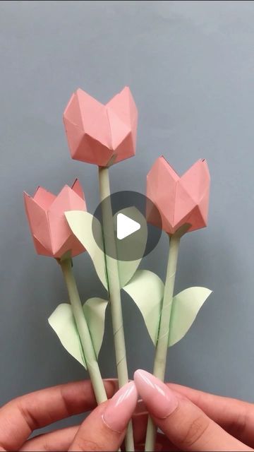 Flower Made From Paper, Flower Cardboard Craft, Different Paper Flowers, 3d Paper Crafts Diy Projects, 3d Flower Paper Craft, Cute Paper Flowers Diy Crafts, Kids Flower Craft, How To Make 3d Flowers, How To Make Flower With Paper