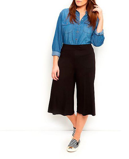 How To Wear Culottes In Winter, Cullotes Outfit Casual, Culottes Outfit Casual, Culottes Outfit Summer, Black Culottes Outfit, Outfit For Short Women, Plus Size Culottes, Culottes Skirt, Culottes Pattern