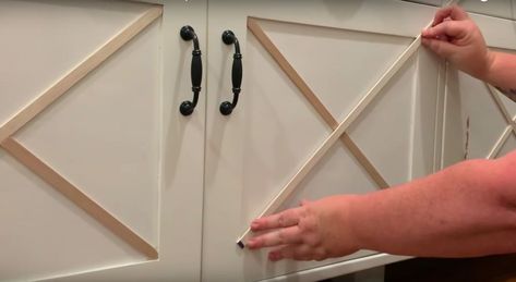 Take a few moments and update your cabinet! Yes, in only an hour or two you can update your cabinet into the farmhouse cabinet of your dreams! Check it out! Farmhouse Cabinets Diy, How To Make Farmhouse Cabinet Doors, Cheap Cabinet Makeover, Farmhouse Cabinet Doors, Console Makeover, Cabinet Update, Rolling Pantry, Flipping Homes, Kitchen Cabinet Crown Molding