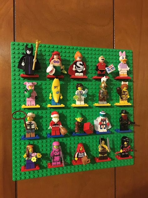 Lego Minifigure Display! - the farmer and the southern belle Diy Minifigure Display, Lego Mini Figures Display Ideas, Lego Football, Mini Figure Display, Minifigure Display, Lego Minifigure Display, Lego Boxes, House Elements, Free Lego