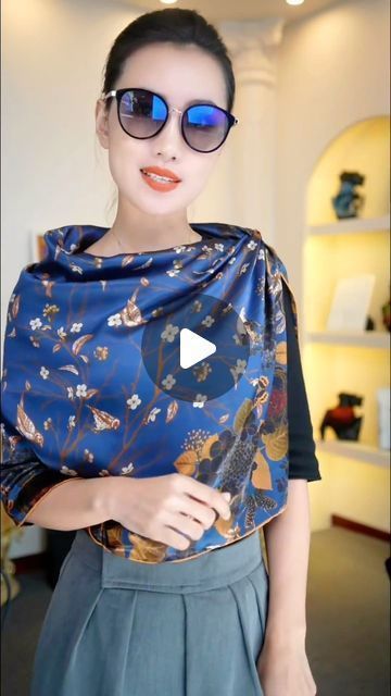 How To Wear A Shawl With A Formal Dress, How To Tie A Shawl Wraps, Different Ways To Wear A Scarf, How To Wear A Pashmina, How To Wear A Shawl, Scarves How To Wear, Scarf Top Ideas, How To Wear Pashmina, Ways To Style A Scarf