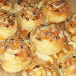 Chelsea Buns Recipe, Chelsea Bun Recipe, Raisin Buns, Easter Bakes, Chelsea Buns, British Baking Show Recipes, British Bake Off Recipes, Chelsea Bun, Bake Off Recipes