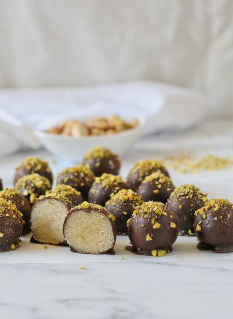 Marzipan and pistachio truffles – Cupcakes and Couscous Tuscan Truffles, Marzipan Desserts, Marzipan Truffles, Pistachio Marzipan, Pistachio Truffles, Candy Platter, Cookie Packing, Food Edit, Truffle Recipe Christmas