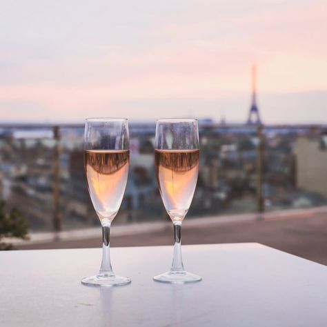 Paris Champagne, Types Of Champagne, Champagne Bars, 4 Days In Paris, The Ritz Paris, Best Champagne, The Sun Also Rises, Champagne Region, Paris Itinerary