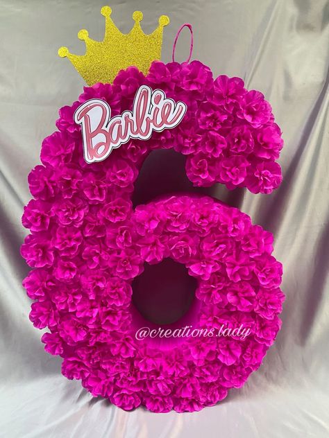 Pinata Barbie, Barbie Pinata Ideas, Barbie Pinata, Barbie Party Decorations, Pink Ideas, Barbie Theme Party, Birthday Props, Birthday Room Decorations, Piñata Ideas