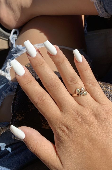 White Nails White Design, Acrylic White Nails Short, White Nails Plain Simple, Coffin Shaped White Nails, Medium Coffin White Nails, Coffin Shape White Nails, Medium Square White Nails, Medium Length Coffin Acrylic Nails White, Pretty White Nails Acrylic