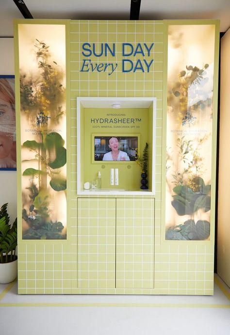 How The Outset Capitalized on a Monthlong Pop-up at The Grove Therapy Branding, Visual Therapy, The Outset, Experiential Marketing, Pop Ups, Skincare Brand, Skin Clinic, Mineral Sunscreen, Passion Project