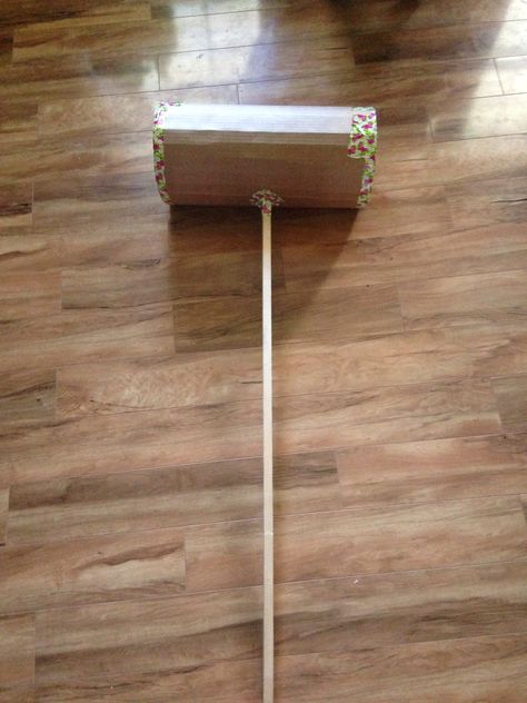 DIY Harley Quinn Hammer Diy Clown Hammer, Clown Hammer, Harley Quinn Hammer, Harley Quinn Diy, Grunge Diy, Brat Doll, Harley Quinn Comic, Clowning Around, Halloween 2022