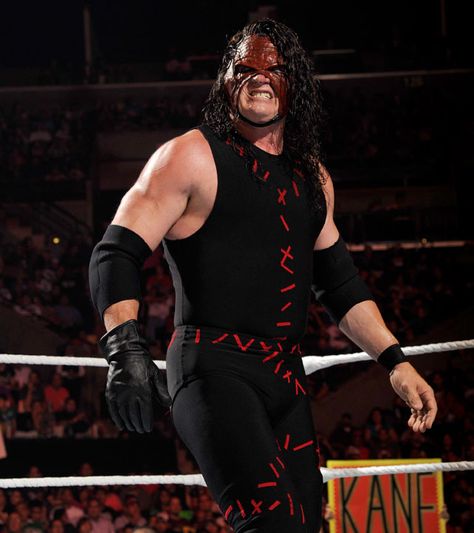 Kane at RAW #1002 (Aug 2012) Kane Wrestler, Wwe Kane, Kane Wwe, Wrestlemania 29, Undertaker Wwe, Wrestling Team, Wwe Pictures, Professional Wrestlers, Hunks Men