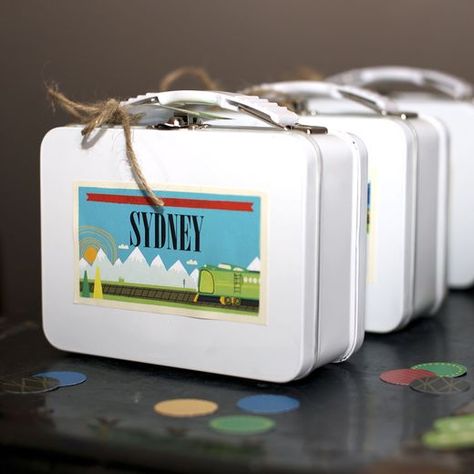 Cute luggage tins Vintage Train Party, Train Party Favors, Party On A Budget, Spaceships And Laser Beams, Train Theme, Trains Birthday Party, Chic Baby Shower, Train Party, World Party