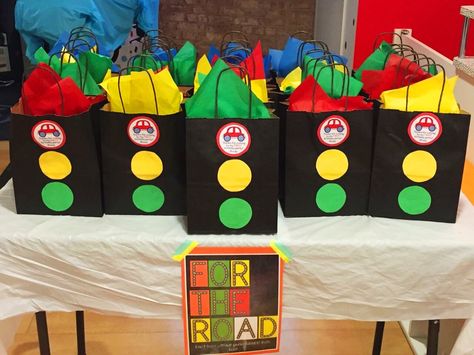 Birthday Party Goodie Bags, Hotwheels Birthday Party, 2nd Birthday Party For Boys, Transportation Birthday, Hot Wheels Party, Hot Wheels Birthday, Car Birthday Theme, Monster Trucks Birthday Party, Race Car Birthday Party