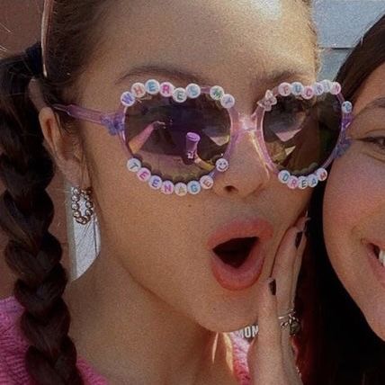 Olivia Rodrigo Sunglasses Diy, Olivia Rodrigo Heart Glasses, Olivia Rodrigo Sunglasses, Olivia Rodrigo Glasses, Olivia Lyrics, Beaded Sunglasses, Star Wars Food, Heart Glasses, Hair Tips Video