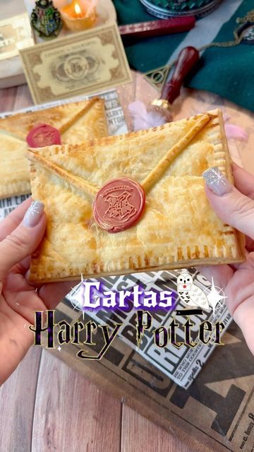 Tarta Harry Potter, Puff Pastry Ideas, Pastry Ideas, Puff Pastry, Hogwarts, Pastry, Harry Potter