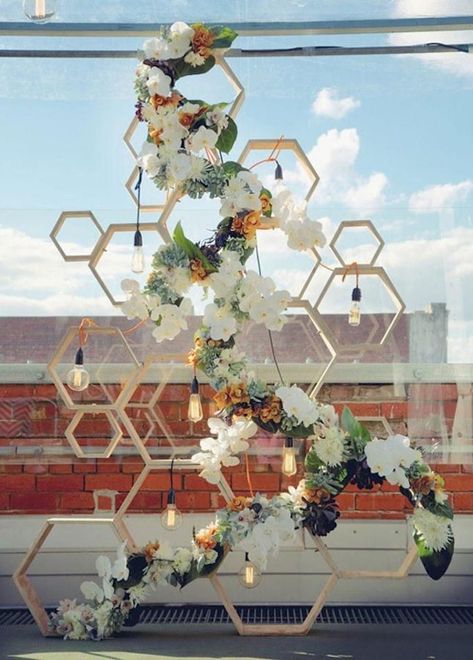 Honeycomb Wedding, Pink Wedding Palette, Wedding Cake Options, Hexagon Wedding, Photo Booth Backdrop Wedding, Wedding Reception Backdrop, Floral Installations, Diy Wedding Backdrop, Modern Wedding Decor