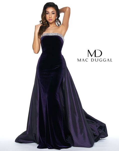 Velvet deep purple gown with bubble overskirt, and beaded strapless neckline. Deep Purple Gown, Sparkly Dresses, Types Of Gowns, Purple Gown, Dresses Fancy, Designer Outfit, Purple Gowns, Exquisite Gowns, Mother Of Groom Dresses