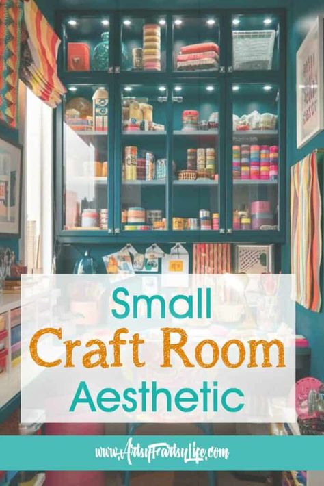 Small Craft Room Ideas, Hobby Room Design, Craft Room Ideas, Craft Shelves, Small Craft Rooms, Craft Cabinet, Sewing Room Organization, Room Ideas Aesthetic, Hobby Room