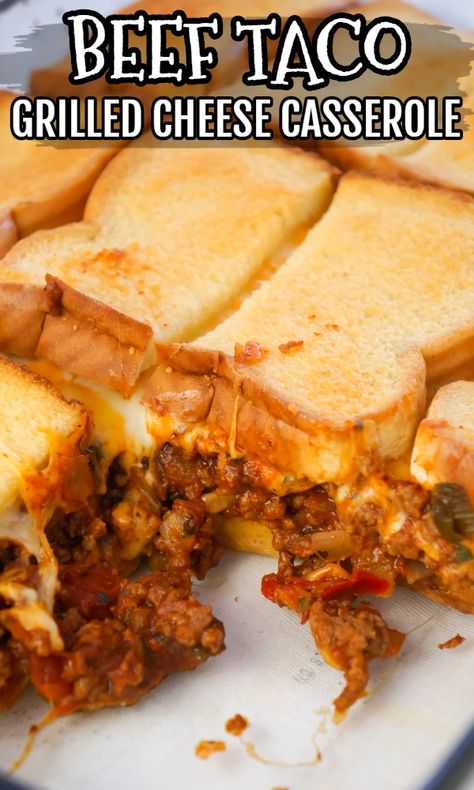 Beef Taco Grilled Cheese Casserole is an easy casserole recipe with layers of toasted bread, cheese and ground beef tossed in salsa, chili sauce and taco seasoning. Taco Grilled Cheese, Grilled Cheese Casserole, Cheese Casserole Recipes, Easy Casserole Recipe, Salsa Chili, Grilled Taco, Ground Beef Casserole Recipes, Healty Dinner, Grilled Bbq Chicken