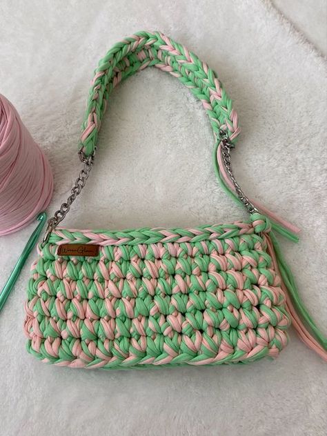 best for crocheting shoulder & handbags designs crochet bag aesthetic #crochetbagaesthetic #crochet #crochetbag #crochetbags 2.377 Crochet Bag Aesthetic, Crochet Sweater Design, Crochet Store, Handmade Aesthetic, Crochet Boho Bag, Diy Crochet Bag, Crochet Shoulder Bags, Free Crochet Bag, Beginner Crochet Tutorial