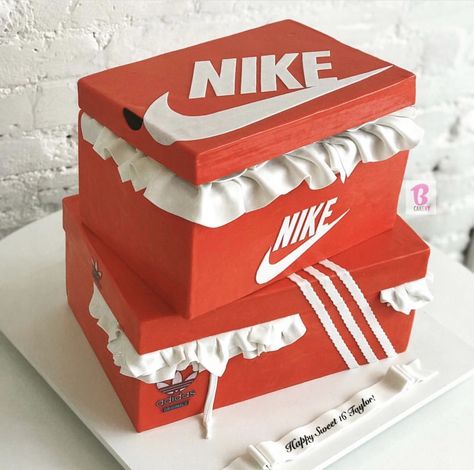 Holiday Cake Designs, Nike Cake, Shoe Box Cake, Unique Birthday Ideas, Cake Design For Men, Box Cakes, Shoe Cakes, 13 Birthday Cake, Realistic Cakes