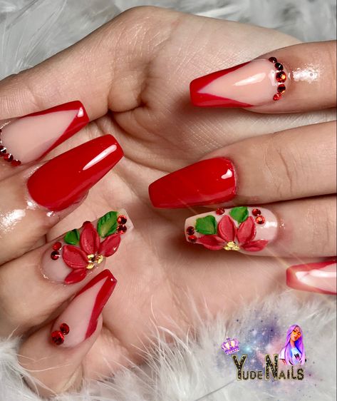 Pointsetta Nail Design, Xmas Nail Art, 3d Flowers, Xmas Nails, 3d Nail Art, 3d Nails, Christmas Designs, Flower Nails, Red Nails