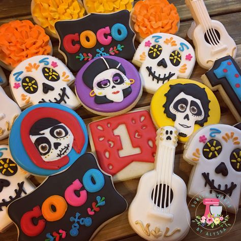 Neutral Cakes, Coco Cupcakes, Coco Cookies, Gabby Birthday, Disney Sweets, Coco Birthday, Coco Party, Coco Disney, Disney Coco