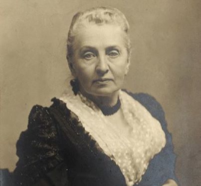 Today's Historical Badass is Isabella Bird Bishop   One of the most celebrated and influential female explorers and travel writers of the Victorian era, Isabella Lucy Bird Bishop  circled the globe three times during her life as she explored Korea, Japan, Canada, Hawaii, Tibet, Malaysia, and Colorado. When she died in 1904 at the age of 73, her was trunk packed, ready to embark on another journey. Isabella Bird, Fearless Women, Memorial Hospital, Top Girls, Travel Writer, New Career, Women In History, Victorian Era, Girl Top