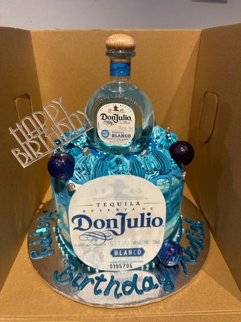 Don Julio Cakes, Alcohol Birthday Cake, Liquor Cake, Alcohol Cake, Pretty Birthday Cakes, Cake Pictures, Custom Cakes, Tequila, Birthday Party Themes