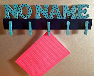 DIY No Name Clip Board for those inevitable papers with no name.  I will be making one of these for sure! Name Board, Teaching Organization, Class Organization, Classroom Organisation, 3rd Grade Classroom, Teacher Organization, Creative Classroom, Classroom Setup, Classroom Fun