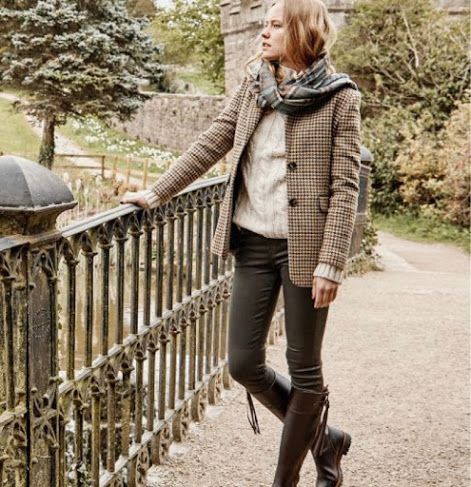 15 British Style Essentials For Autumn and Winter - Sustainable Fashion Edit | Ethical Bunny British Style Women Outfits, Mode Style Anglais, English Country Fashion, English Outfit, British Country Style, Style Anglais, Mode Retro, English Fashion, Style Essentials