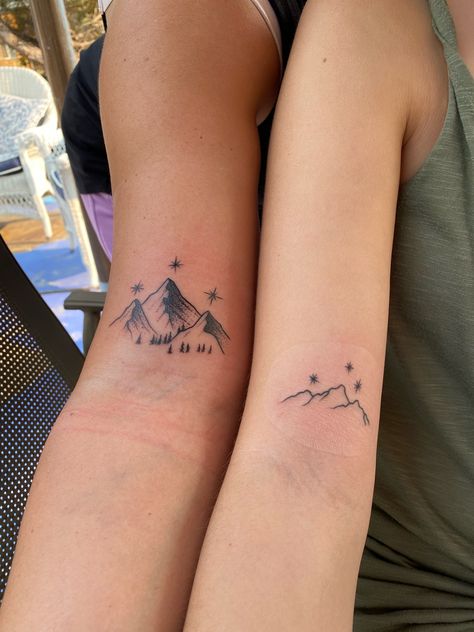 #acotartattoo #acotar #bookish #mountaintattoo #velaris Book Inspired Spine Tattoos, Night Court Mountains Tattoo, Small Velaris Tattoo, Nightcourt Acotar Tattoo, Acotar Small Tattoo, Tiny Bookish Tattoos, Small Acotar Tattoo Ideas, Velaris Tattoo Simple, Subtle Acotar Tattoo