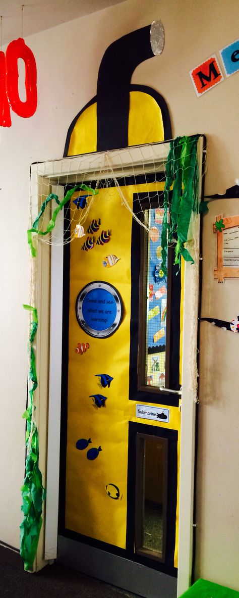 Yellow Submarine Door Deep Sea Discovery Vbs, Studio Seni, Submarine Craft, Ocean Commotion Vbs, Classroom Door Ideas, Submerged Vbs, Ocean Vbs, Scuba Vbs, Under The Sea Decorations