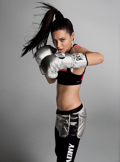 Model Training, Boxing Girl, Fitness Photoshoot, Victoria's Secret Angel, Foto Poses, Sport Style, Bodybuilding Motivation, Sport Motivation, Boxing Gloves