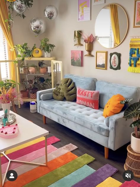 Quirky Apartment Aesthetic, Living Room Quirky, Small Living Room Ideas Apartment Colorful, Funky Living Room Ideas Eclectic, Groovy Living Room Aesthetic, Maximalist Living Room Grey Couch, Grey Sofa Maximalist, Funky Couches, Gen Z Living Room