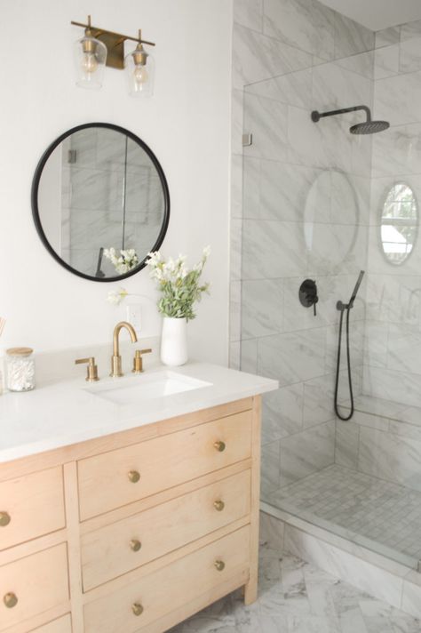 White Bathroom Vanity Boho, Bathroom White Oak Vanity, Vanity Master Bath, Matte Black Shower Fixtures, Black Shower Fixtures, White Oak Vanity, Master Vanity, Home Decor Ideas Modern, Brass Sink Faucet