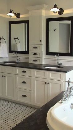 Bathroom Storage Tower, Makeover Kamar Mandi, Bathroom Downstairs, Bathroom Vanity Storage, Farmhouse Bathroom Remodel, Traditional Bathroom Designs, Bathroom Vanity Designs, Double Sinks, Large Bathroom