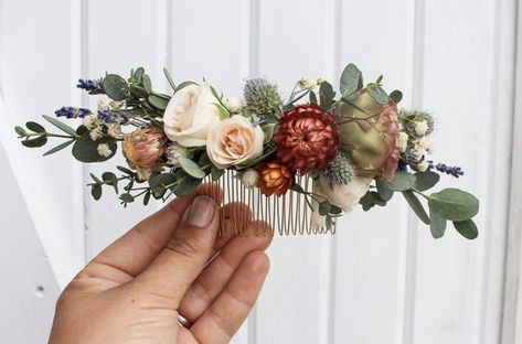 Wedding Hair Flower Comb, Wedding Hair Flowers Veil, Flowers In Hair For Wedding, Flower Veil, Flower Comb, Country Chic Wedding, Bridal Hair Flowers, Wedding Hair Flowers, Floral Headpiece