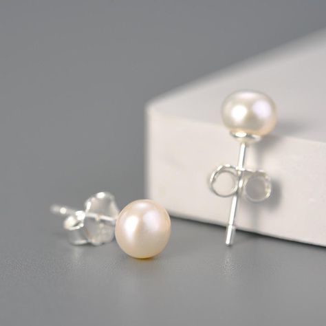 <h1>Stunning handcrafted 925 Sterling Silver Natural Pearls Vintage Stud Earrings is inspired by nature!</h1> <p>With a love and passion for natural beauty. The stylish design of this pair of pearl stud earrings are elegant and unique, and this magnificent piece is comfortable to wear and affordable. Beautifully crafted, made with genuine silver, this gorgeous crafted designer jewellery is perfect for everyday wear or any occassion. This sensational handmade pearl earrings will makes a statement Affordable Fine Jewelry, Pearl Jewelry Gift, Fancy Jewelry Necklace, Vintage Stud Earrings, Handmade Fine Jewelry, Diamond Gift, Stud Earrings For Women, Birthstone Earring, Black Diamonds