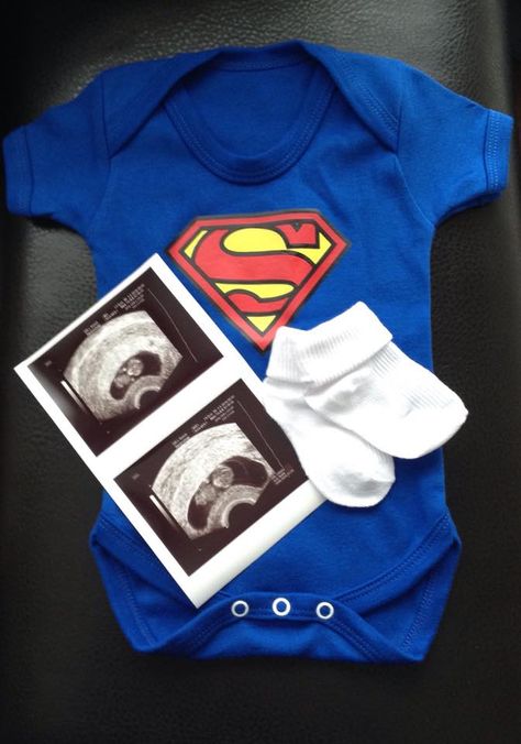 Pregnancy Announcement Superman Facebook Superman Nursery, Rainbow Baby Announcement, Superman Baby, Gender Reveal Photos, Raising Godly Children, Family Ideas, Ideas Pictures, Baby Family