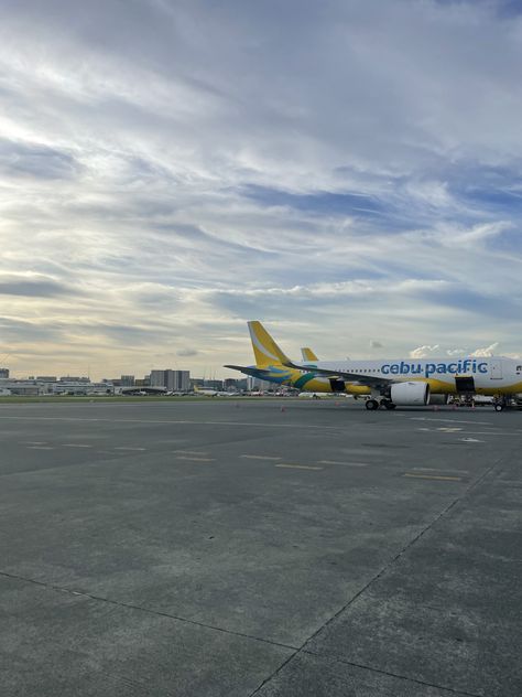 Cebu Pacific Airport, Cebu Airport Prank, Cebu Pacific Ticket Prank, Airport Prank Pictures Philippines, Naia Airport Philippines Aesthetic, Philippine Airlines Aesthetic, Airplane Philippines, Naia Airport Philippines, Cebu City Photography