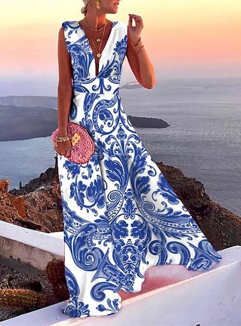 Maxi Dress Outfit, Blue And White Dress, Style Upgrade, Maxi Robes, Maxi Dress Party, Sleeveless Maxi Dress, Medan, Waist Dress, Fashion Colours