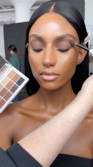 Makeup By Mario Matte Palette Looks, Makeup By Mario Master Mattes Looks, Baddie Aestethic, Mario Makeup Looks, Makeup By Mario Palette Looks, Makeup By Mario Palette, Mario Palette, Makeup Shoot, Bts Makeup